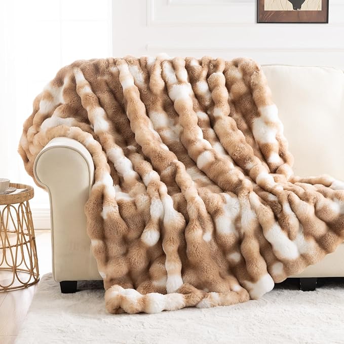Cozy Faux Fur Throw Blanket for Bed-Warm Fuzzy Throw Blanket, Soft Plush Thick Bubble Blankets for Bedroom and Living Room, Furry Luxury Blanket, 90 x 90, Tie-Dye Brown