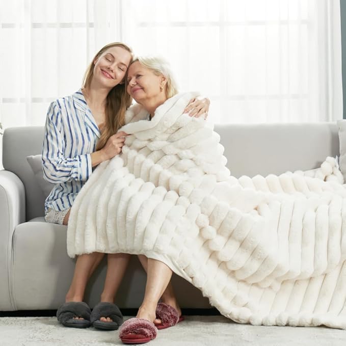 Cozy Bliss Faux Fur Throw Blanket for Couch, Cozy Warm Plush Striped Blanket for Sofa Bedroom Living Room, 50 * 60 Inches Cream White