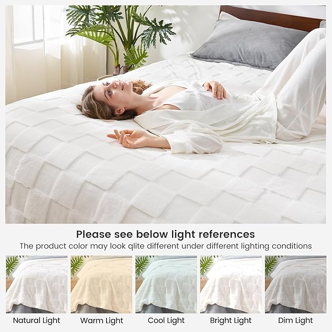 Cozy Bliss Checkered White Large Faux Rabbit Fur Twin Bed Blanket, Soft Fuzzy Fluffy Minky Cream Furry Blankets for Couch, Bed, Adults (60 * 80 Inches Ivory)