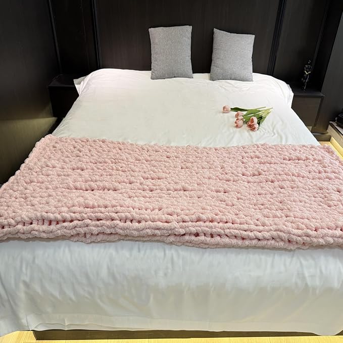 Chunky Knit Blanket Throw 40"x60", Chenille Throw Blankets, Handmade Warm & Cozy Blanket Couch Bed Home Decor, Soft Breathable Fleece Banket, Christmas for Couch Bed Sofa Best Gift (Pink)