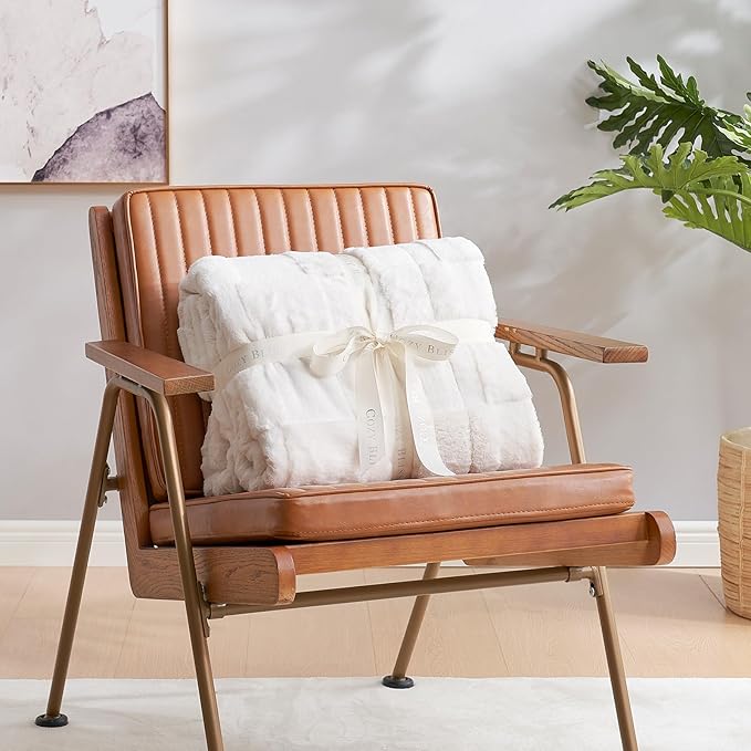 Cozy Bliss Checkered White Large Faux Rabbit Fur California King Size Bed Blanket, Soft Fuzzy Fluffy Minky Cream Furry Blankets for Couch, Bed (90 * 108 Inches Ivory)