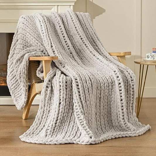 Esterra Chunky Knit Blanket Throw 50"x60", 100% Hand Knitted Chenille Throw Blanket, Cozy Soft Thick Cable Knit Throw Large Rope Knot Crochet Throw Blanket for Sofa Couch Bed, Light Gray