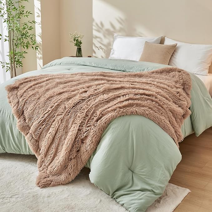 GONAAP Fuzzy Faux Fur Throw Blanket Twin Size Taupe Super Soft Cozy Plush Fuzzy Shaggy Blanket for Couch Sofa Bed (Taupe, Twin(60"x80"))
