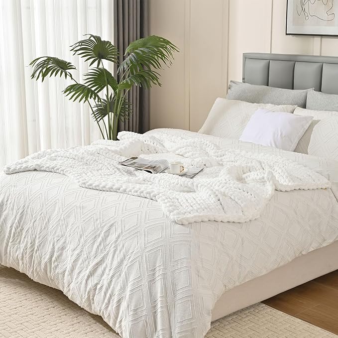 Esterra Chunky Knit Blanket Throw 40"x50", 100% Hand Knitted Chenille Throw Blanket, Cozy Soft Thick Cable Knit Throw Large Rope Knot Crochet Throw Blanket for Sofa Couch Bed, Snow White