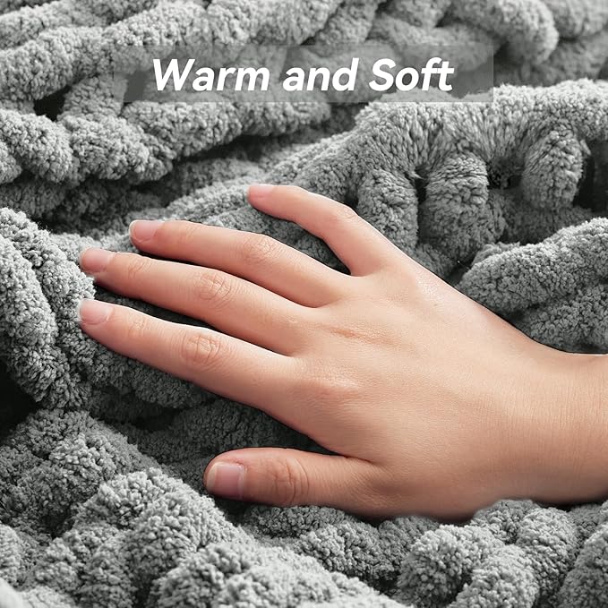 Chunky Knit Throw Blanket, 40''*50'' Knitted Throw Chenille Yarn for Bed Couch, Handmade Light Grey Crochet Big Thick Blanket, Machine Washable Cute Comfy Blanket for Home Decor