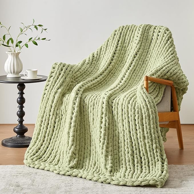 Chunky Knit Throw Blanket, 40''*50'' Knitted Throw Chenille Yarn for Bed Couch, Handmade Light Green Crochet Big Thick Blanket, Machine Washable Cute Comfy Blanket for Home Decor