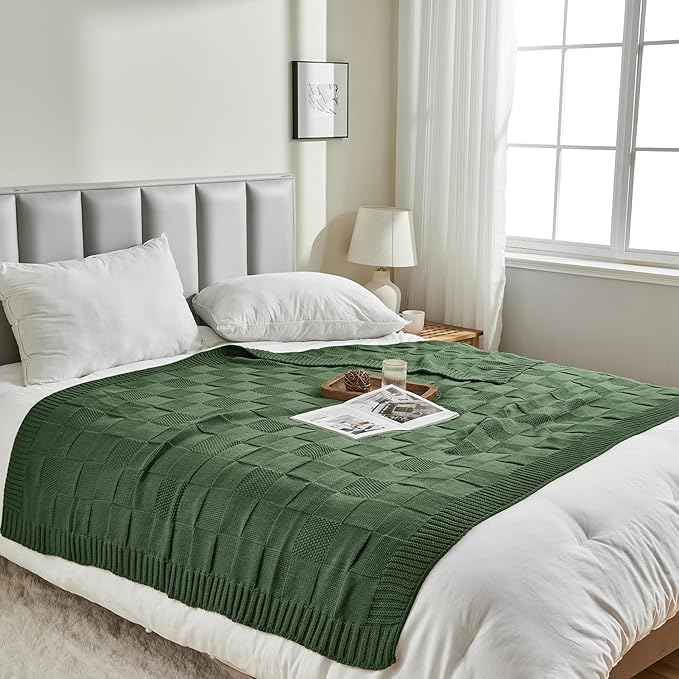 CozeCube Knit Throw Blanket,Christmas Green Checkered Bedroom Blanket for Couch,Soft Cozy Warm Knitted Blanket for Bed Sofa Living Room,Decorative Spring Fall Throw Blanket 60"X80",Christmas Green