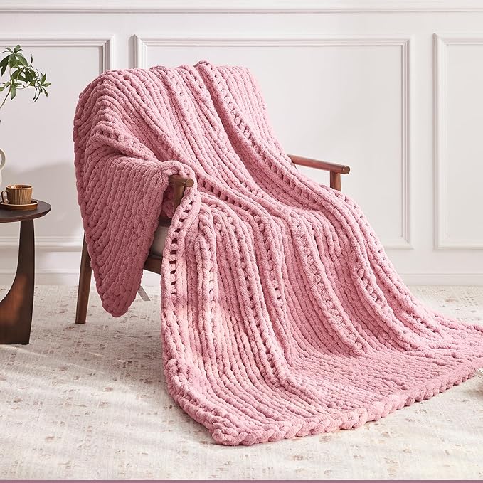 Chunky Knit Throw Blanket, 40''*50'' Knitted Throw Chenille Yarn for Bed Couch, Handmade Light Pink Crochet Big Thick Blanket, Machine Washable Cute Comfy Blanket for Home Decor