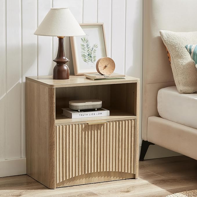 Fluted Nightstand, Natural Oak Bedside Table with Drawer and Storage, Wood End Table Mid Century Modern, Large Night Stand for Bedroom