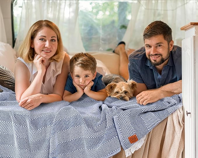 Gold Case Throw Blanket for Couch – 100% Recycled Turkish Cotton Blankets & Throws – Elegant Decorative Throw Blankets for Living Room Sofa – Woven Throws for Couch – Elegant Navy Blue – 50x60